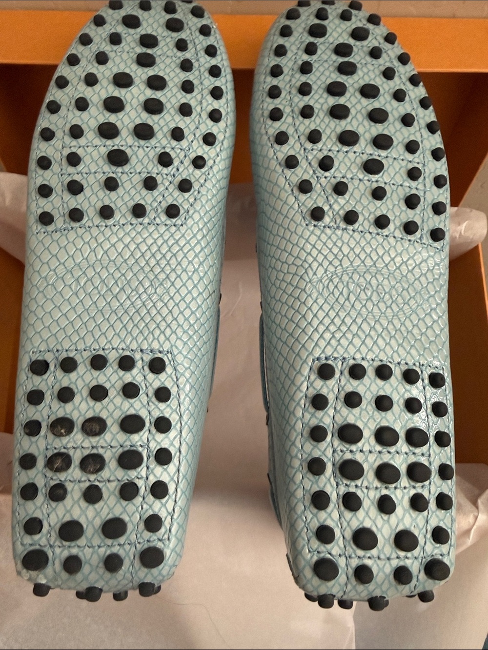 TOD'S Leather Loafers Gommino Driving Shoe Pale Blue EU-Sz 39 US 8.5-9 - Picture 10 of 16